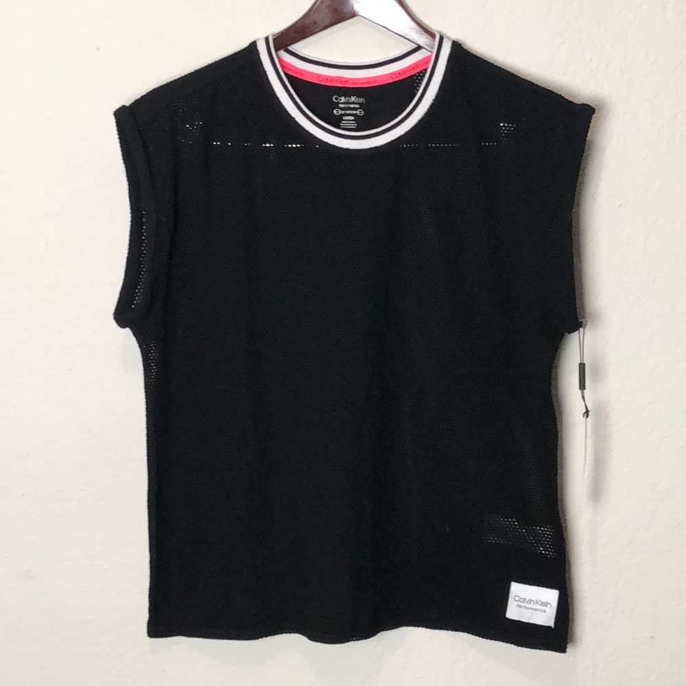 NWT Calvin Klein Tee